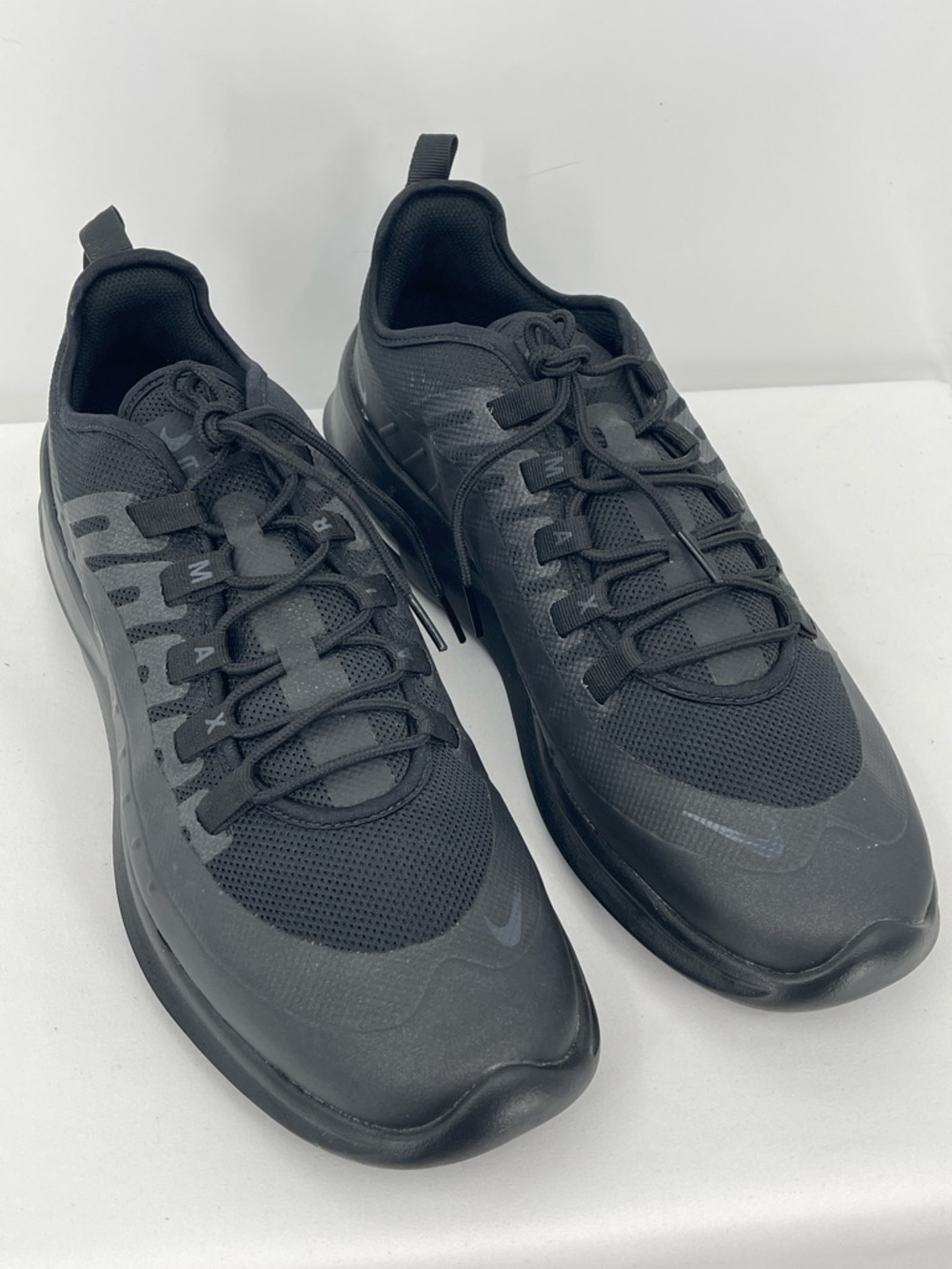 Nike MAX AIR SIZE 13 Men's Black Low-Top Sneakers NWOT